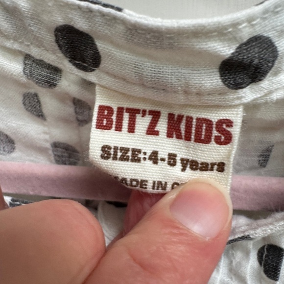 Bit’s Kids Girls Size 4 - 5 Polka Dot and Olive Green Short Sleeve Romper - Picture 6 of 8